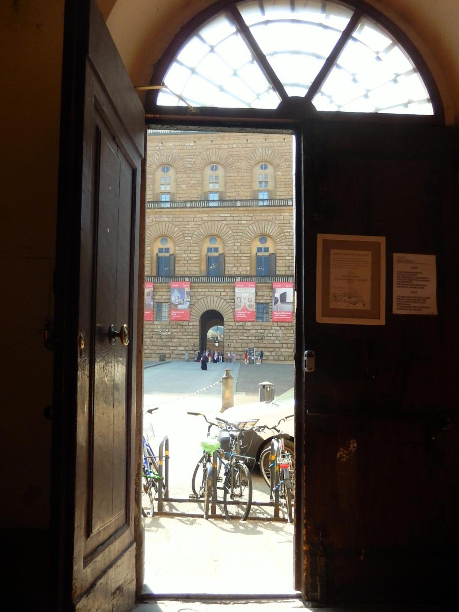 Panoramic View 2 Pitti Palace Close 2Ponte Vecchio فلورنس المظهر الخارجي الصورة
